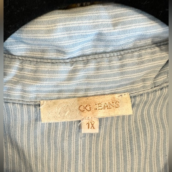 GG Jeans Button Up Blouse - Picture 3 of 3